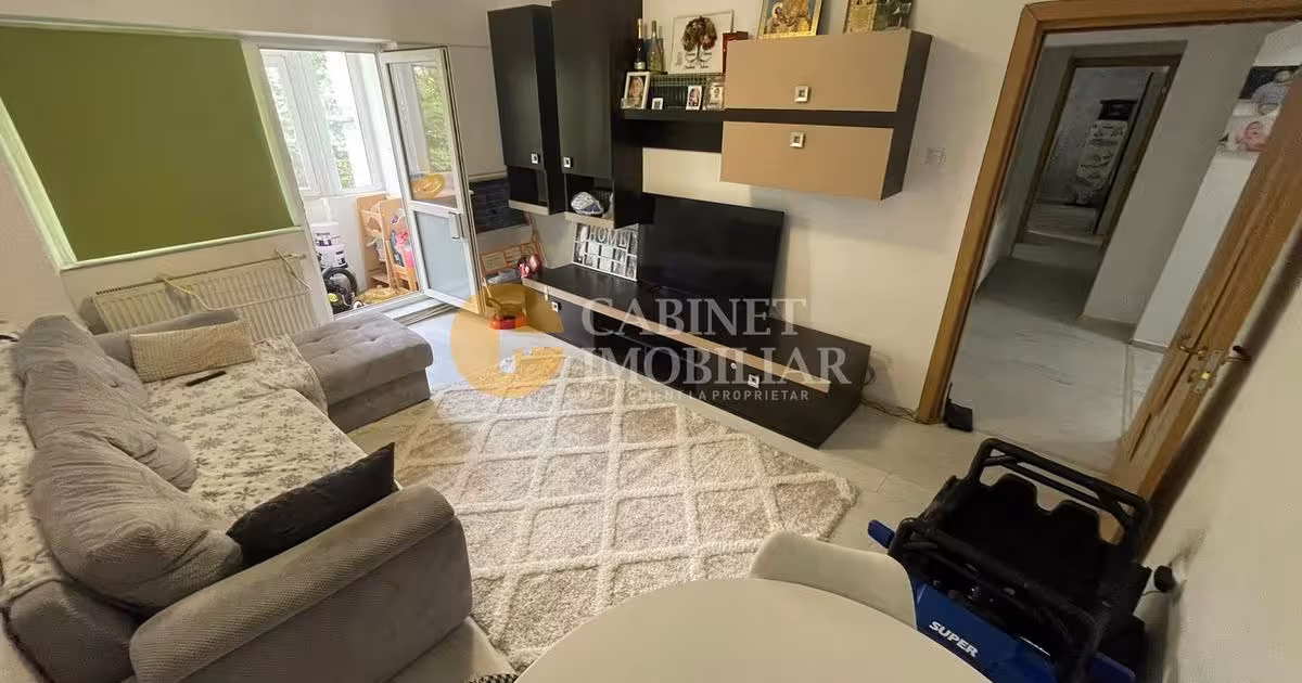 Apartament de vânzare cu 3 camere, mobilat în zona Central, Iași