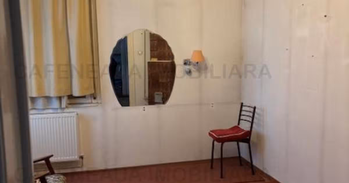Casă de vânzare cu 3 camere în zona Chibrit, Sector 1