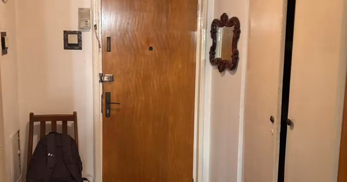Apartament de vânzare cu 3 camere, mobilat în zona Drumul Taberei, Sector 6