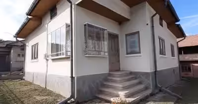 Casă Izvoarele