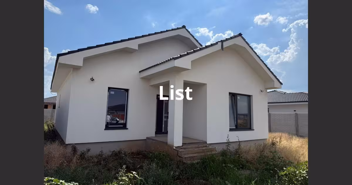 Casă de vânzare cu 4 camere în Sântandrei