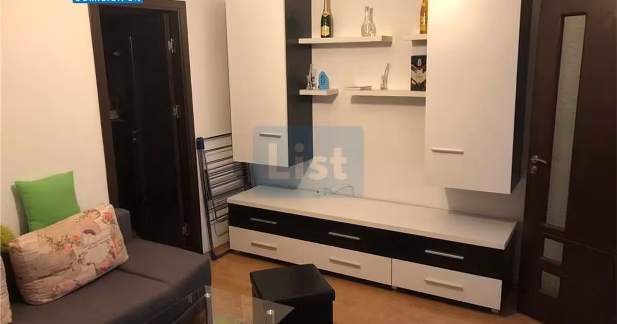 Apartament de vânzare cu 2 camere, mobilat în zona Rogerius, Oradea
