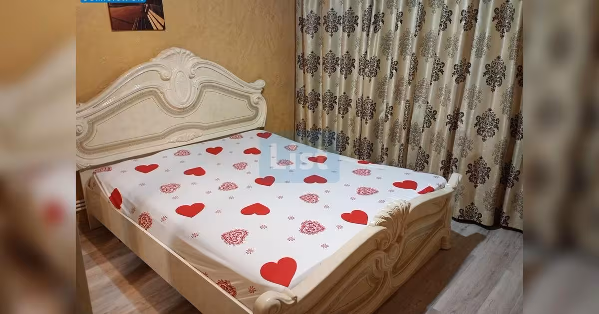 Apartament de vânzare cu 3 camere în zona Micro 17, Galați