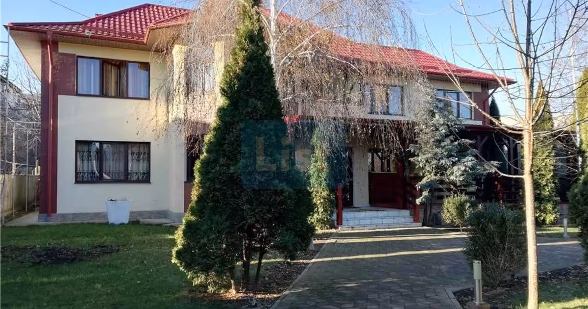 Casă de vânzare cu 3 camere în Botoșani