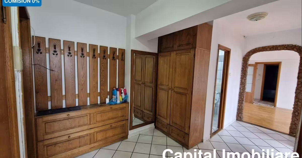 Apartament de vânzare cu 3 camere în zona Central, Baia Mare