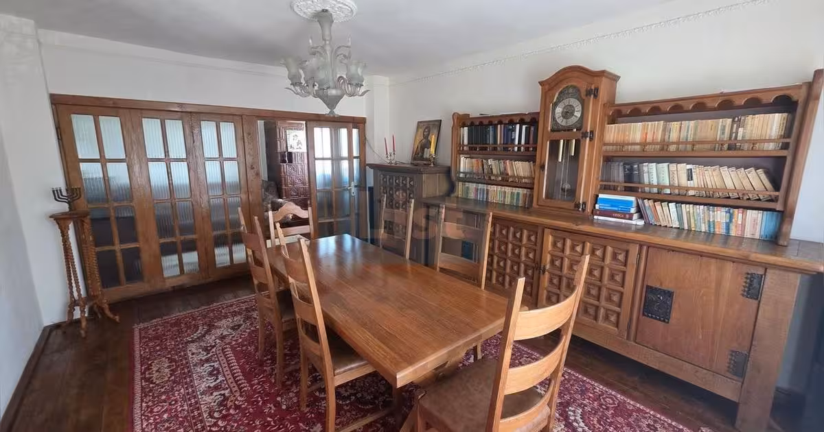 Casă de vânzare cu 6 camere în Schela Cladovei