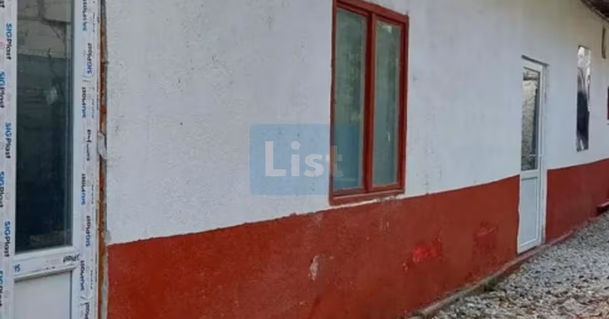 Spațiu comercial de vânzare în Reșița