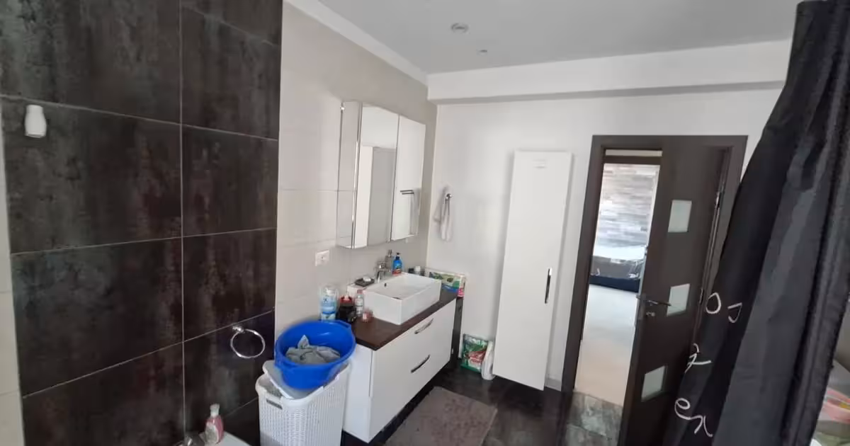 Apartament de vânzare cu 3 camere în zona Brăilei, Focșani