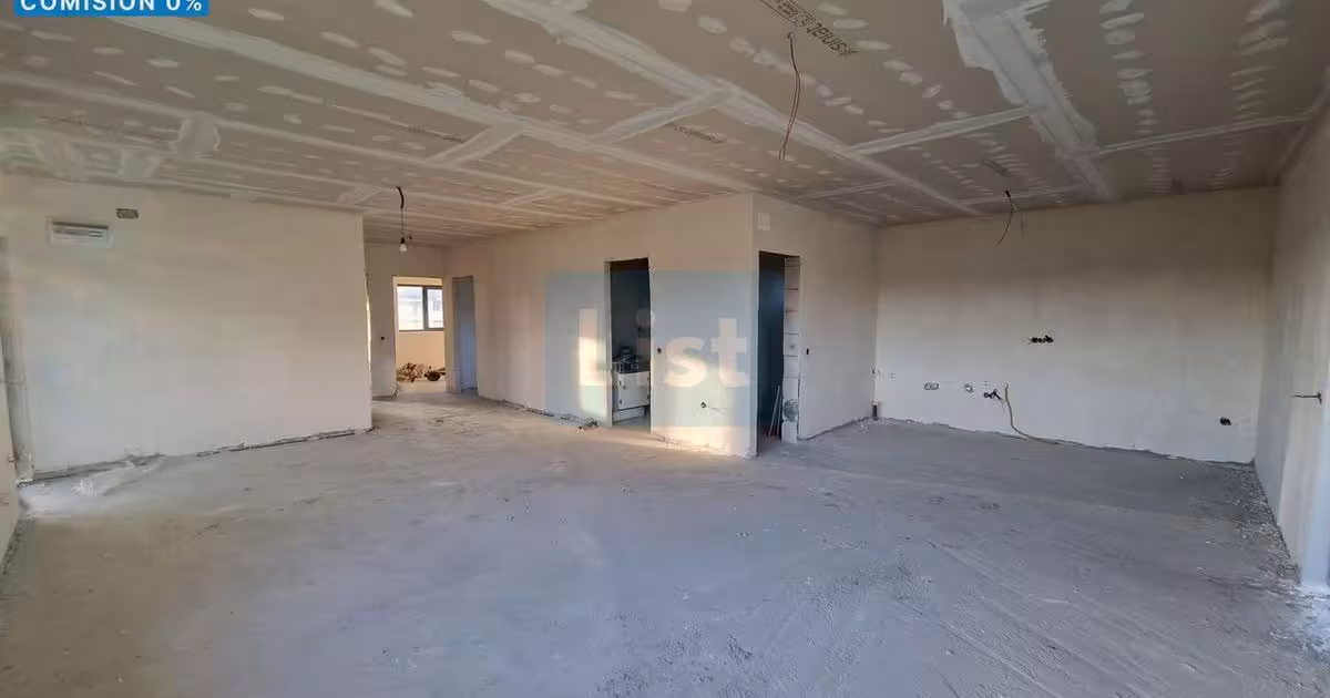 Casă de vânzare cu 3 camere în Cătălina