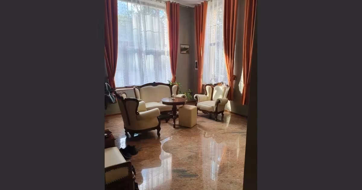 Casă de vânzare cu 4 camere, mobilată în zona Titulescu, Satu Mare