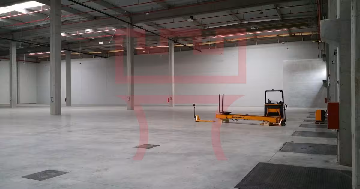 Spațiu industrial de vânzare în Câmpenești