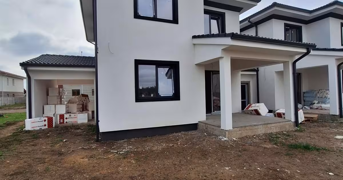 Duplex de vânzare cu 5 camere în Dumbrăvița