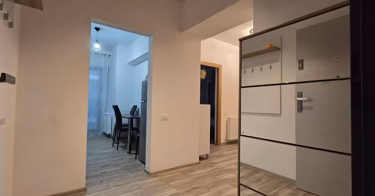 Apartament de vânzare cu 2 camere, mobilat în Mamaia