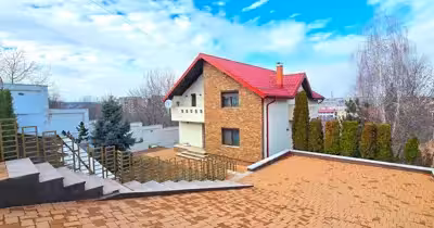 Casă Bucium