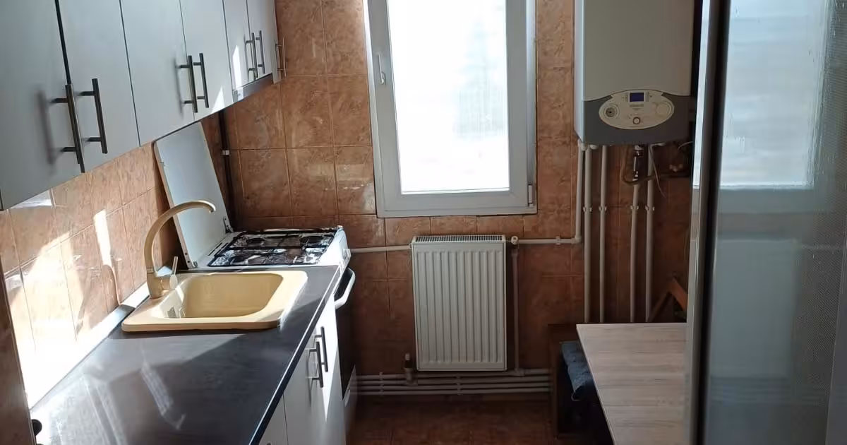 Apartament de vânzare cu 2 camere, mobilat în zona Podu Roș, Iași