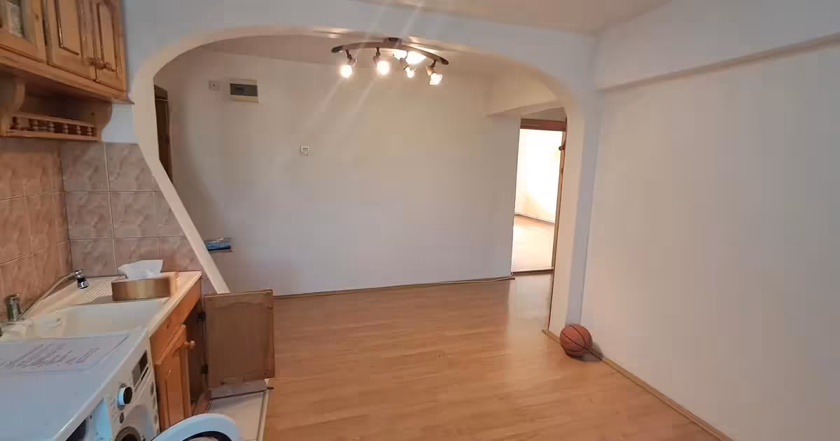 Apartament de vânzare cu 2 camere în zona Brăilei, Focșani