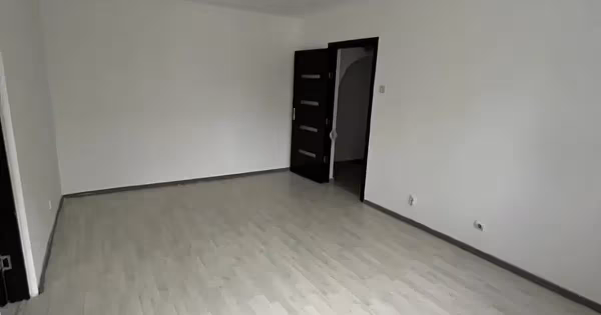 Apartament de vânzare cu 2 camere în zona Podu Roș, Iași