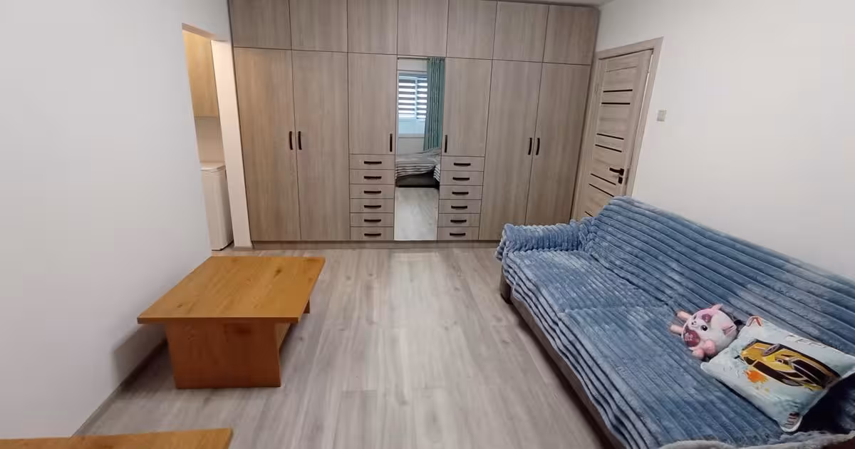 Apartament de vânzare cu 2 camere, mobilat în zona Baza 3, Iași