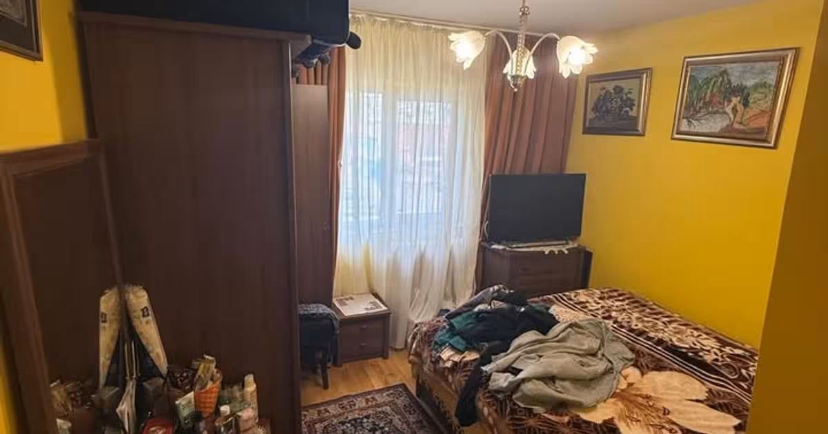 Apartament de vânzare cu 3 camere în zona Canta, Iași