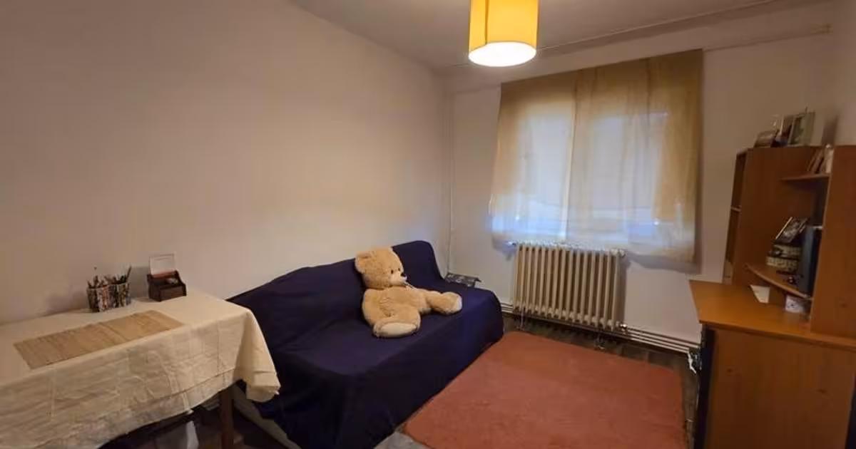 Apartament de vânzare cu 3 camere, mobilat în zona Frumoasa, Iași