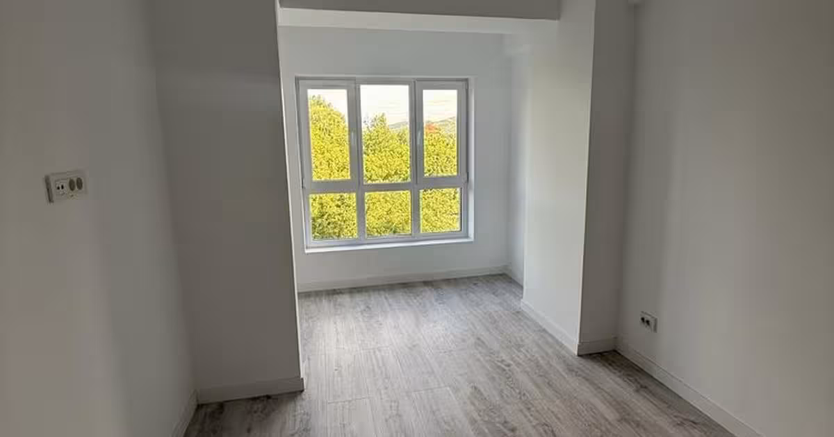 Apartament de vânzare cu 2 camere în zona Tătărași, Iași