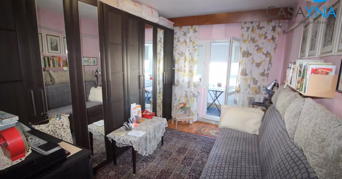 Apartament de vânzare cu 4 camere în zona Ștefan cel Mare, Bacău