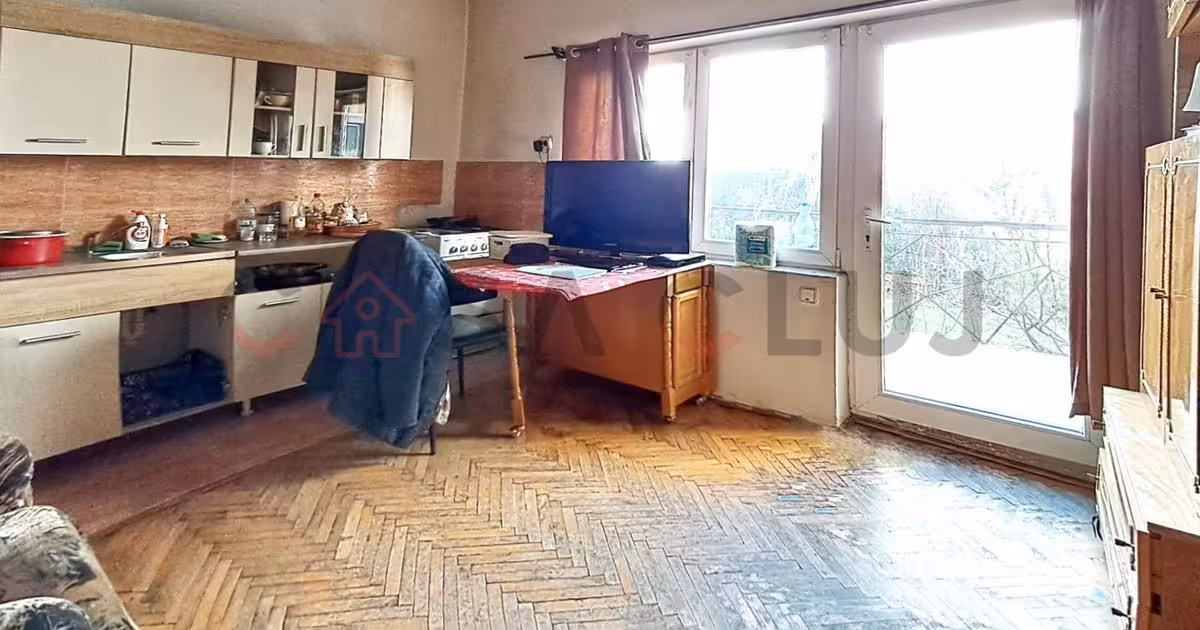 Casă de vânzare cu 3 camere, mobilată în zona Andrei Mureșanu, Cluj-Napoca