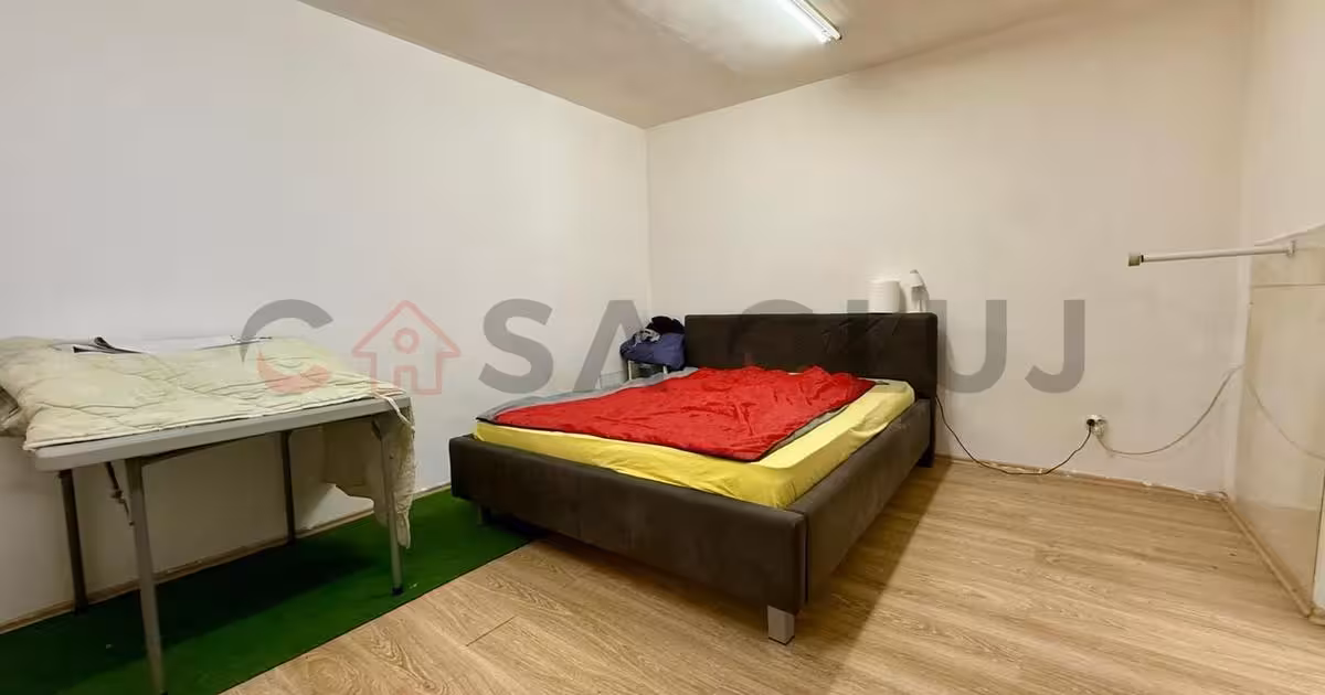 Apartament de vânzare cu 4 camere, mobilat în zona Mănăștur, Cluj-Napoca