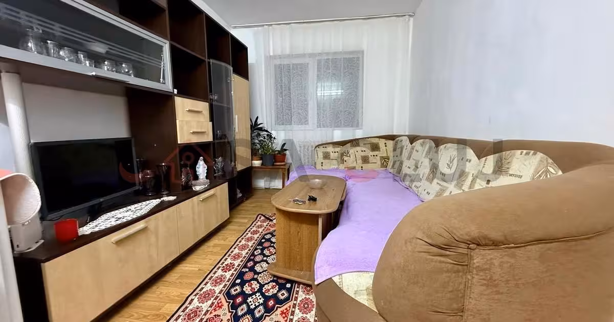 Apartament de vânzare cu 4 camere, mobilat în zona Mănăștur, Cluj-Napoca