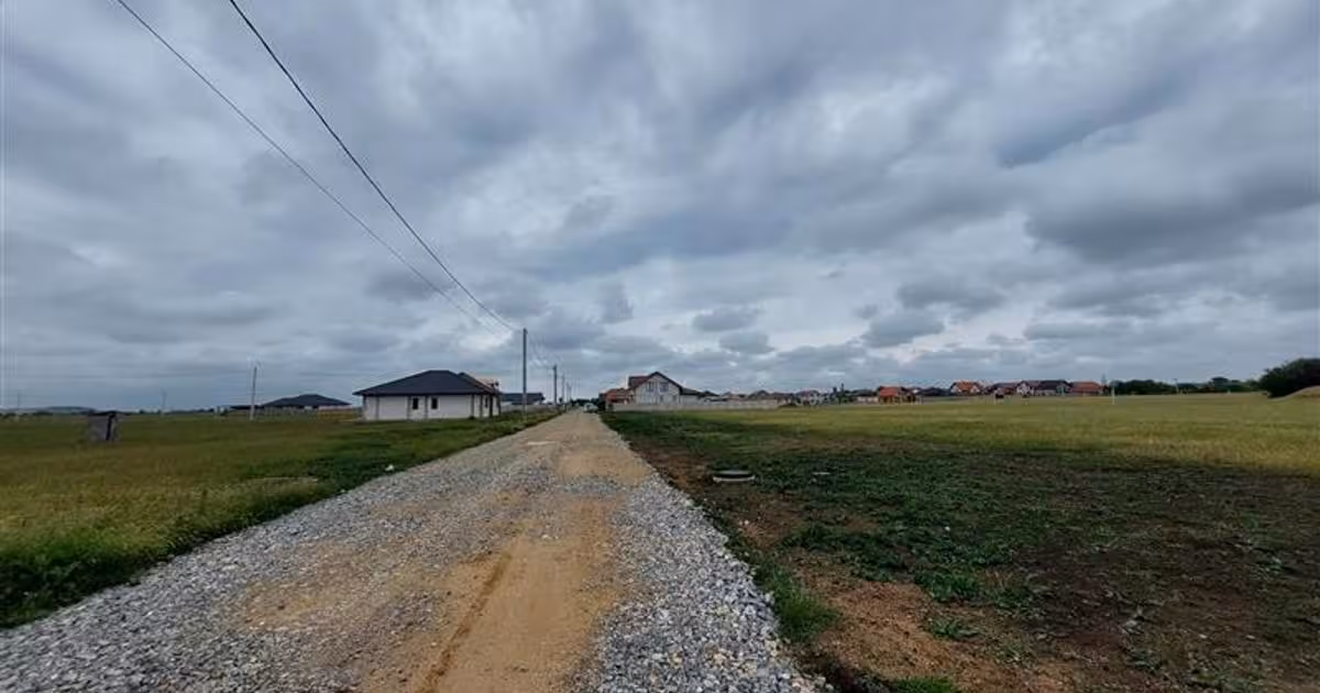 Teren Construcții intravilan de vânzare de 1000 mp, în Zimandcuz