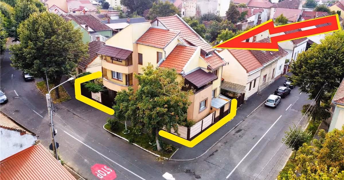 Casă individuală de vânzare cu 7 camere în zona Central, Satu Mare