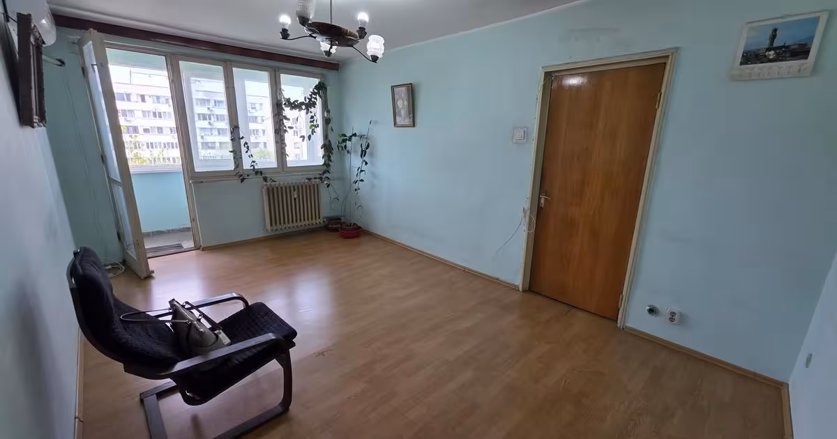 Apartament de vânzare cu 3 camere în zona Berceni, Sector 4
