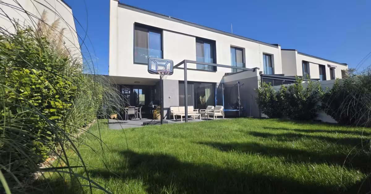 Casă individuală de vânzare cu 5 camere în zona Pipera, Sector 1