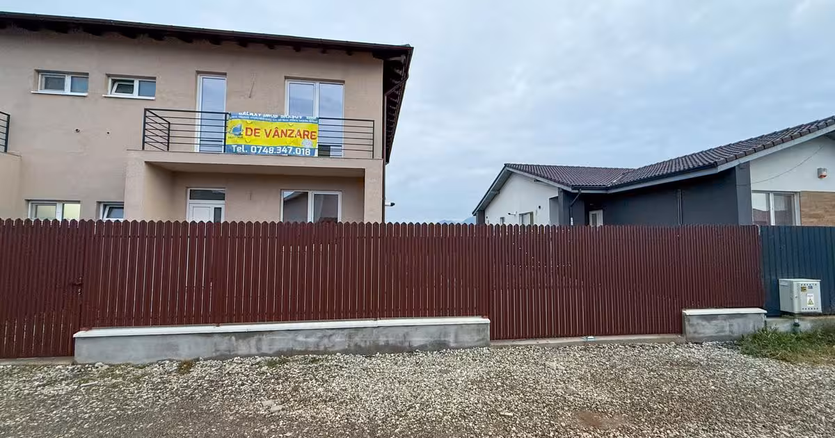 Duplex de vânzare cu 4 camere în Sânpetru