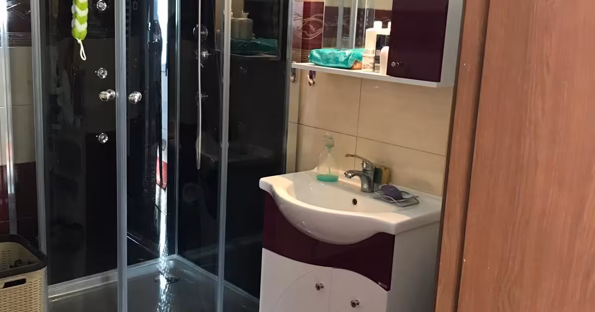 Casă individuală de vânzare cu 3 camere, mobilată în zona Central, Constanța