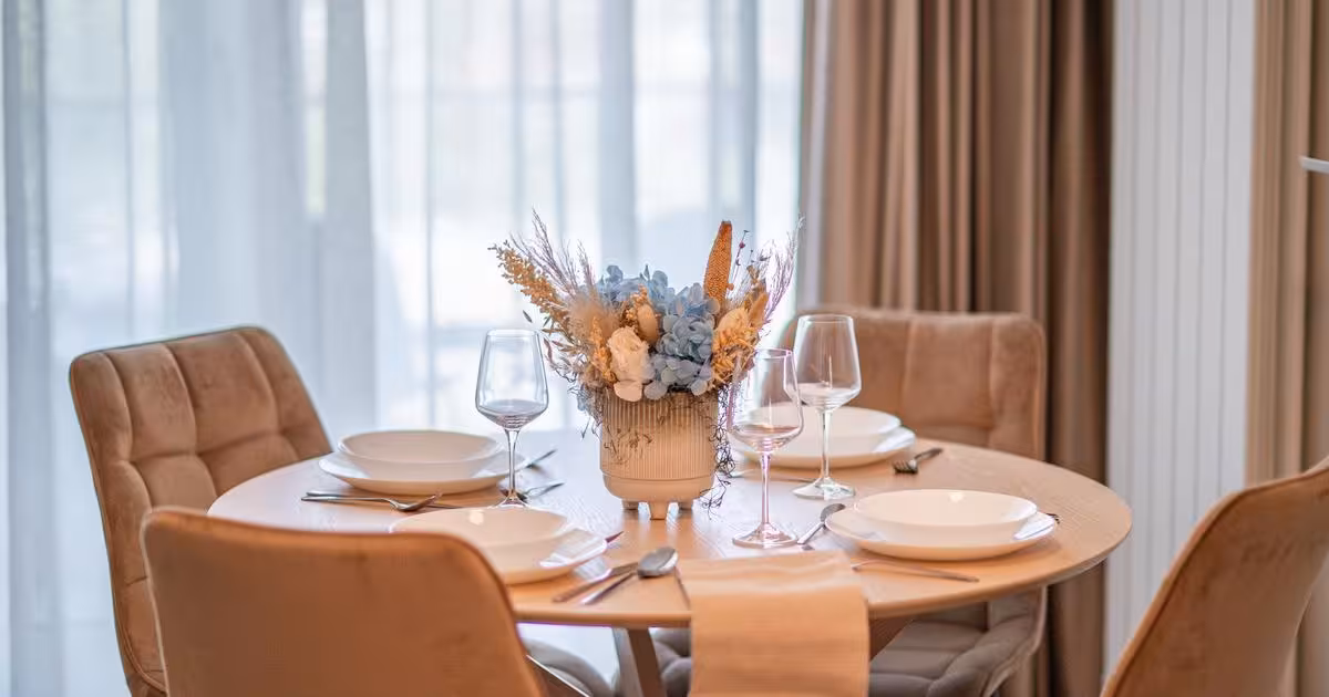 Apartament de vânzare cu 2 camere, mobilat în Mamaia