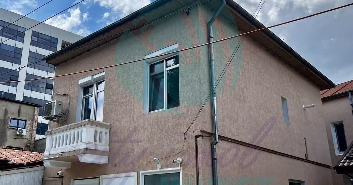 Casă individuală de vânzare cu 5 camere, mobilată în zona Parcul Carol, Sector 4