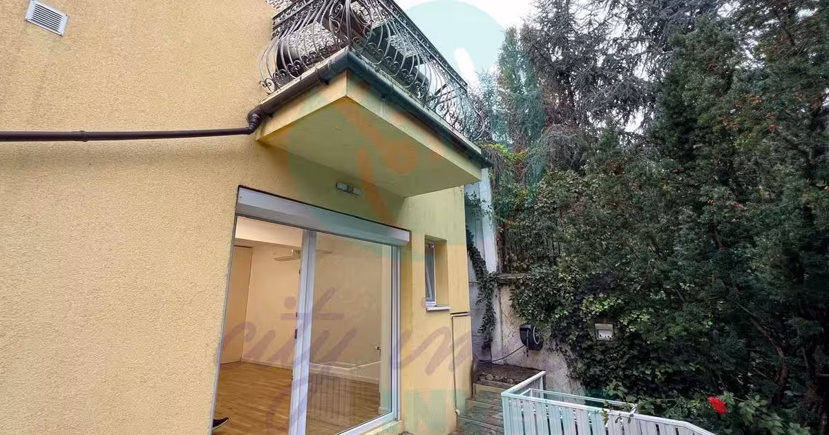 Apartament de vânzare cu 3 camere în zona Parcul Carol, Sector 4