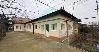 Casă Central