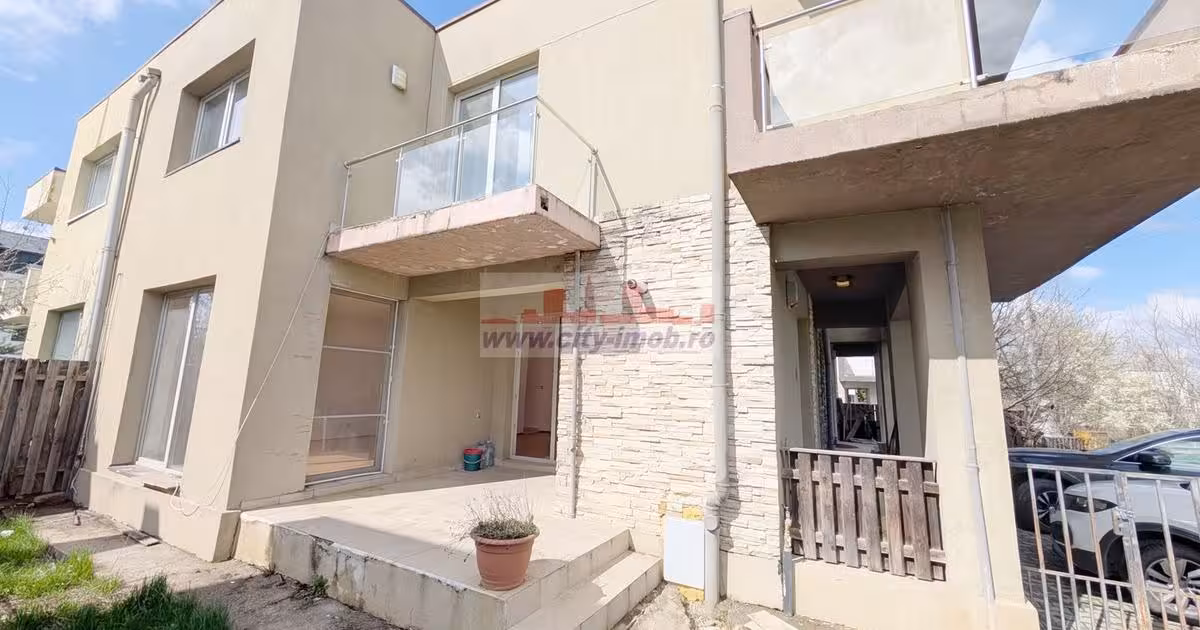 Casă individuală de vânzare cu 4 camere în Tunari