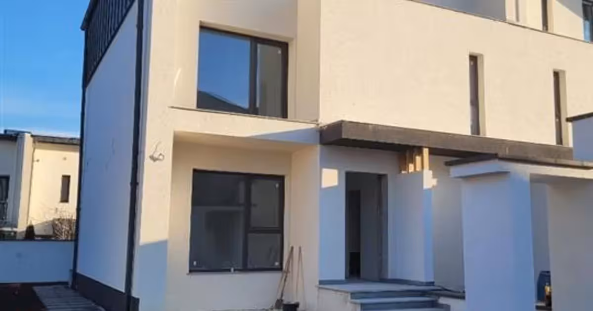 Casă de vânzare cu 5 camere în zona Pipera, Sector 1