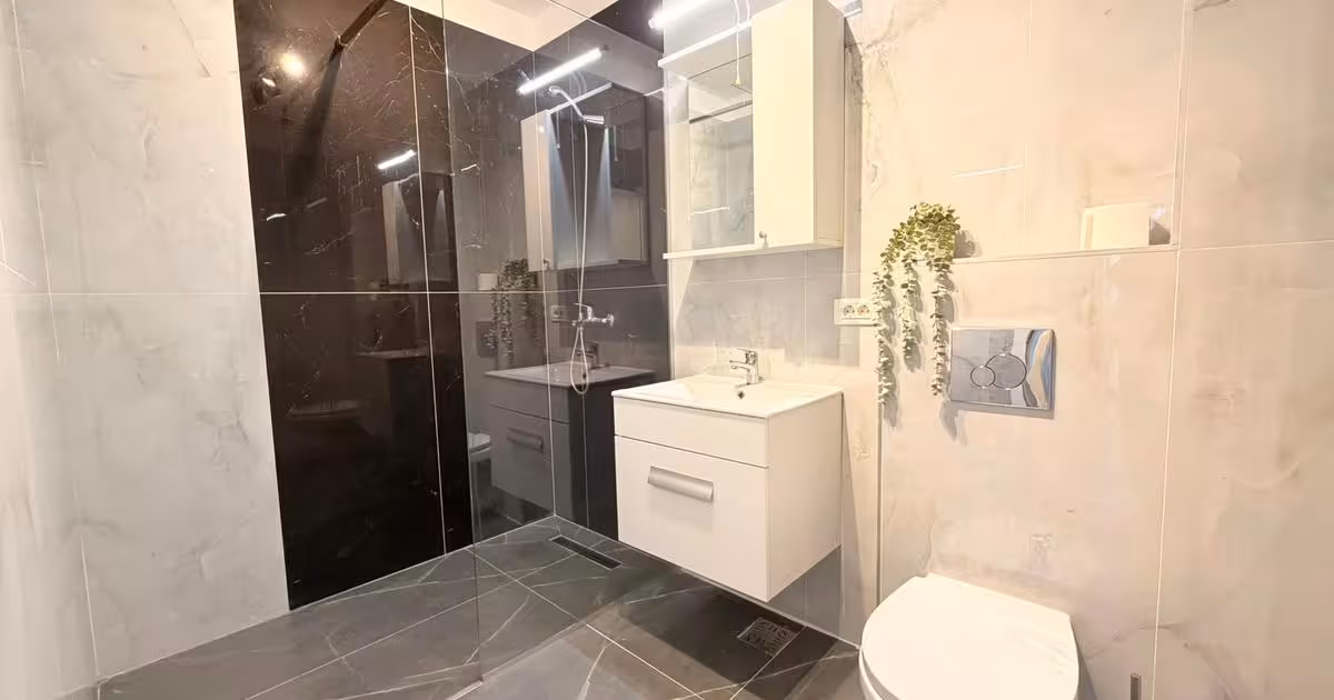 Apartament de vânzare cu 2 camere în zona Apărătorii Patriei, Sector 4