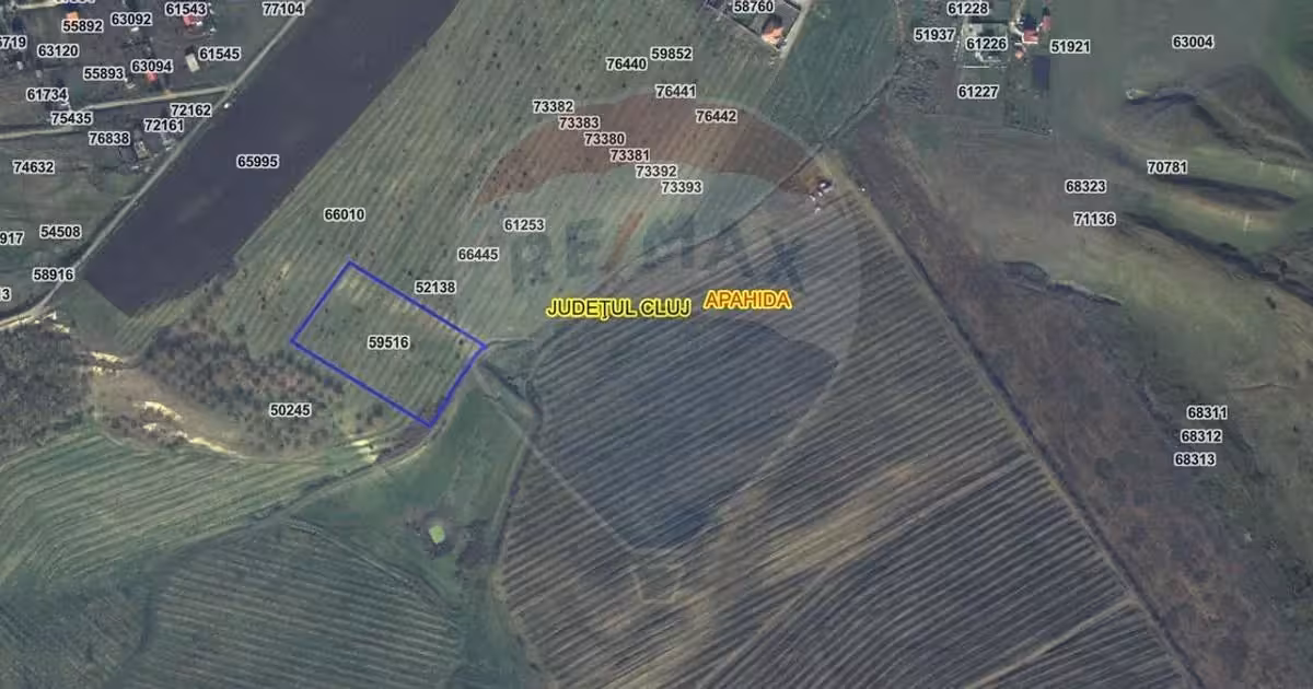Teren agricol extravilan de vânzare de 11600 mp, în Câmpenești