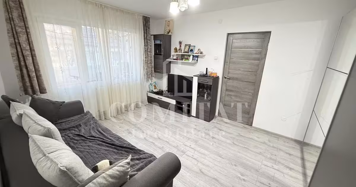 Apartament de vânzare cu 3 camere, mobilat în zona Mănăștur, Cluj-Napoca