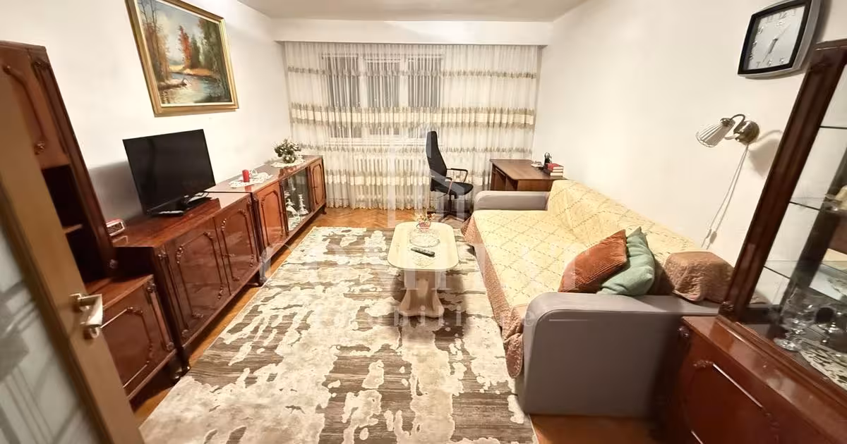 Apartament de vânzare cu 3 camere, mobilat în zona Mănăștur, Cluj-Napoca