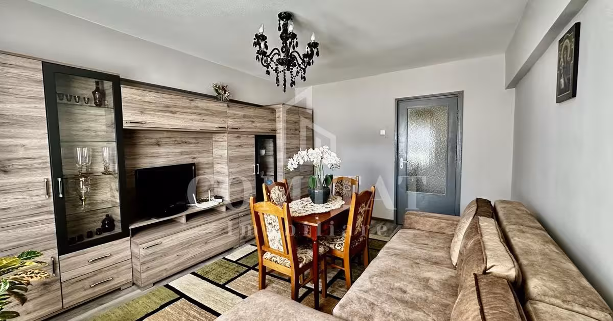 Apartament de vânzare cu 4 camere în zona Mănăștur, Cluj-Napoca