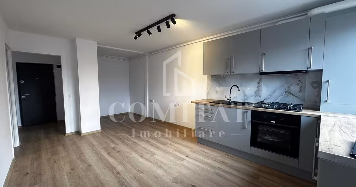 Apartament de vânzare cu 3 camere, mobilat în Florești