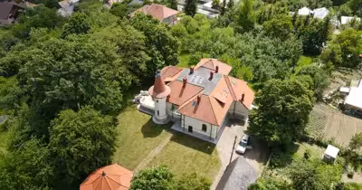 Casă Ultracentral