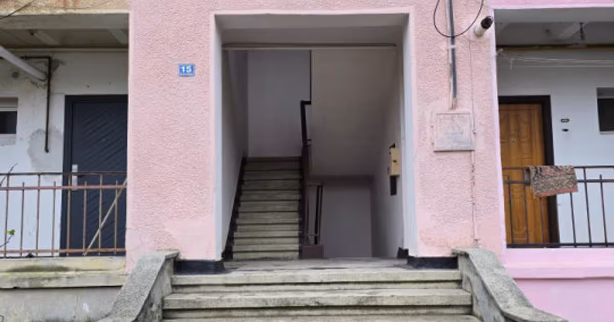 Garsonieră de vânzare în Săvinești