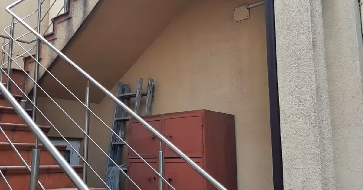 Casă individuală de vânzare cu 5 camere, mobilată în zona Drumul Taberei, Sector 6